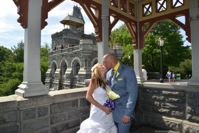 Kissing with the Castle in background by: Steve Worth