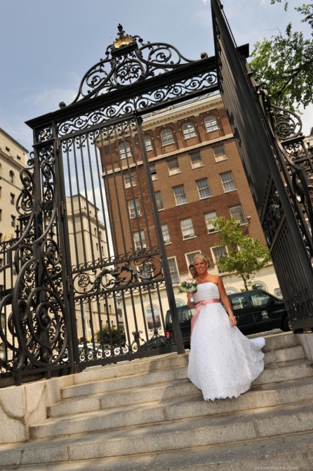 Bride enters through Vanderbilt Gate by: Steve Worth