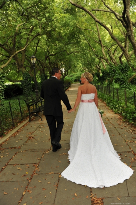 Walking through the gardens by: Steve Worth